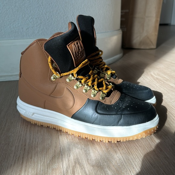 Nike boots - Picture 5 of 7